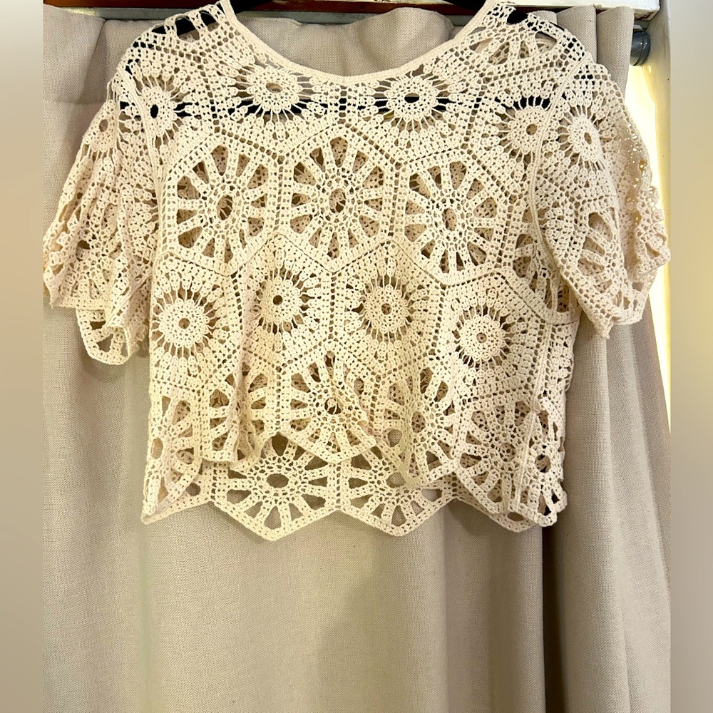 Cropped knit top